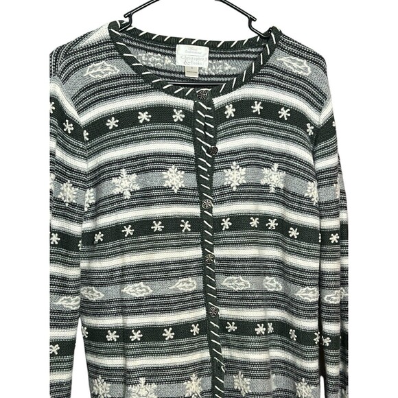 VTG Snowflake Winter Knit Button Fall Holiday Green Cardigan Hand Embroidered Sm - Picture 2 of 13